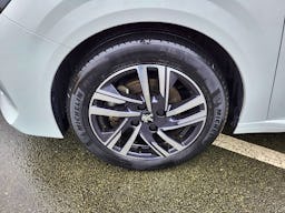 Peugeot 208 1.2I PURETECH 12V S&S - 100 ALLURE occasion - Photo 21