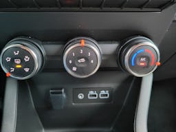 Renault Clio 1.5 BLUE DCI - 100 2024 EVOLUTION occasion - Photo 8