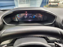 Peugeot 2008 1.2I HYBRID - 136 - BV E-DCS6 ALLURE occasion - Photo 6