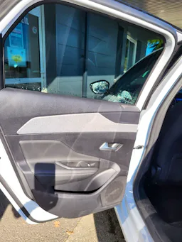 Peugeot 308 SW 1.5 BLUEHDI S&S - 130 - BV EAT8 ALLURE occasion - Photo 19