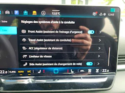 Volkswagen T-Roc R-LINE 1.5 ETSI HYBRID 150 - S&S - BV DSG 7 occasion - Photo 26