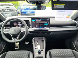 Volkswagen T-Roc  R-LINE 1.5 ETSI HYBRID 150 - S&S - BV DSG 7 occasion - Photo 8