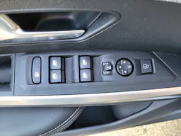 Peugeot 3008  1.2I HYBRID -145 - BV E-DCS6 ALLURE occasion - Photo 4