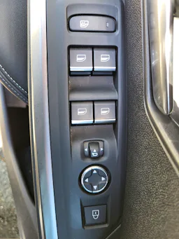 Peugeot 5008  1.2I HYBRID -145 - BV E-DCS6 GT occasion - Photo 5