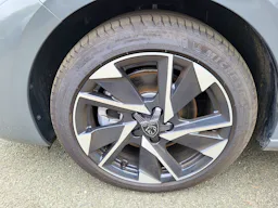 Peugeot 308 SW 1.2I HYBRID - 145 - BV E-DCS6 ALLURE occasion - Photo 22