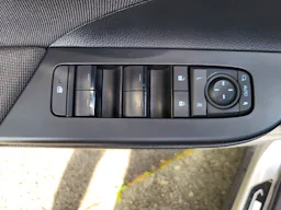 Toyota C-HR  1.8 HYBRID 140 - BV CVT DESIGN occasion - Photo 4