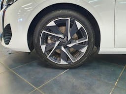 Peugeot 308 1.5 BlueHDi 130ch S&S Allure Pack EAT8 occasion - Photo 9