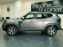 Dacia Duster  1.2 mild hybrid 130ch Expression + Pack Hivers // Média Nav occasion - Photo 9