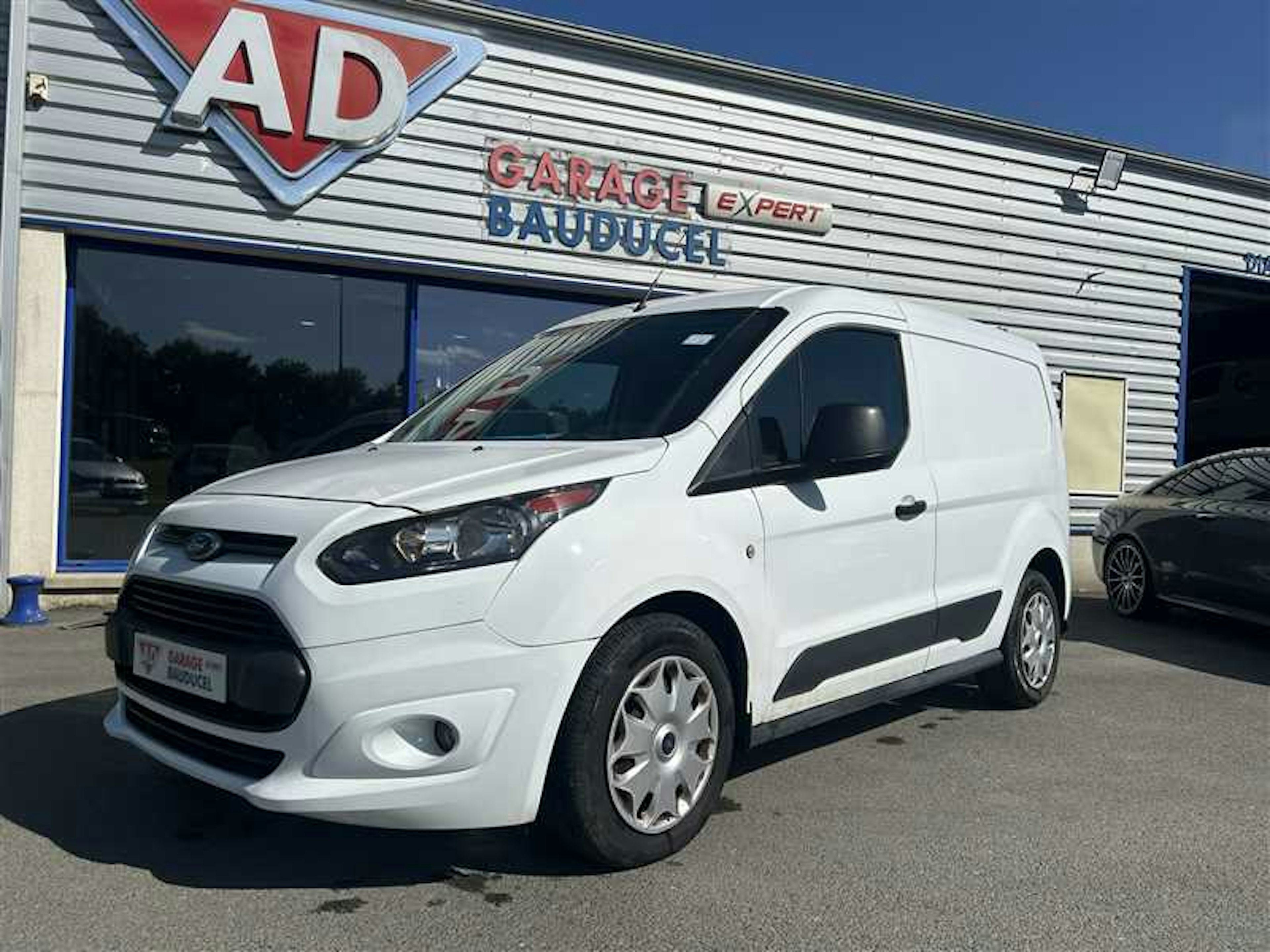 Ford Transit Connect 1.5 TD 75 TREND BUSINESS NAV occasion