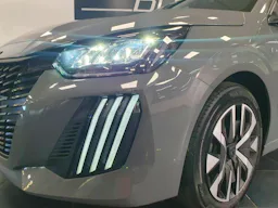 Peugeot 208 1.2 PureTech 100ch S&S Active occasion - Photo 10