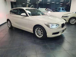 BMW Série 1  116d 116ch Lounge 5p // BI-XENON//CLIM BI-ZONE..// occasion - Photo 4