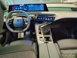 Peugeot 3008 NOUVEAU  Hybrid 145 e-DCS6 GT EXCLUSIVE occasion - Photo 8