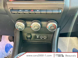 Renault Captur TCe 100 GPL Evolution occasion - Photo 25