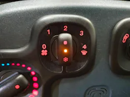 Fiat Panda 1.2 8v 69ch Easy kit distribution fait occasion - Photo 18