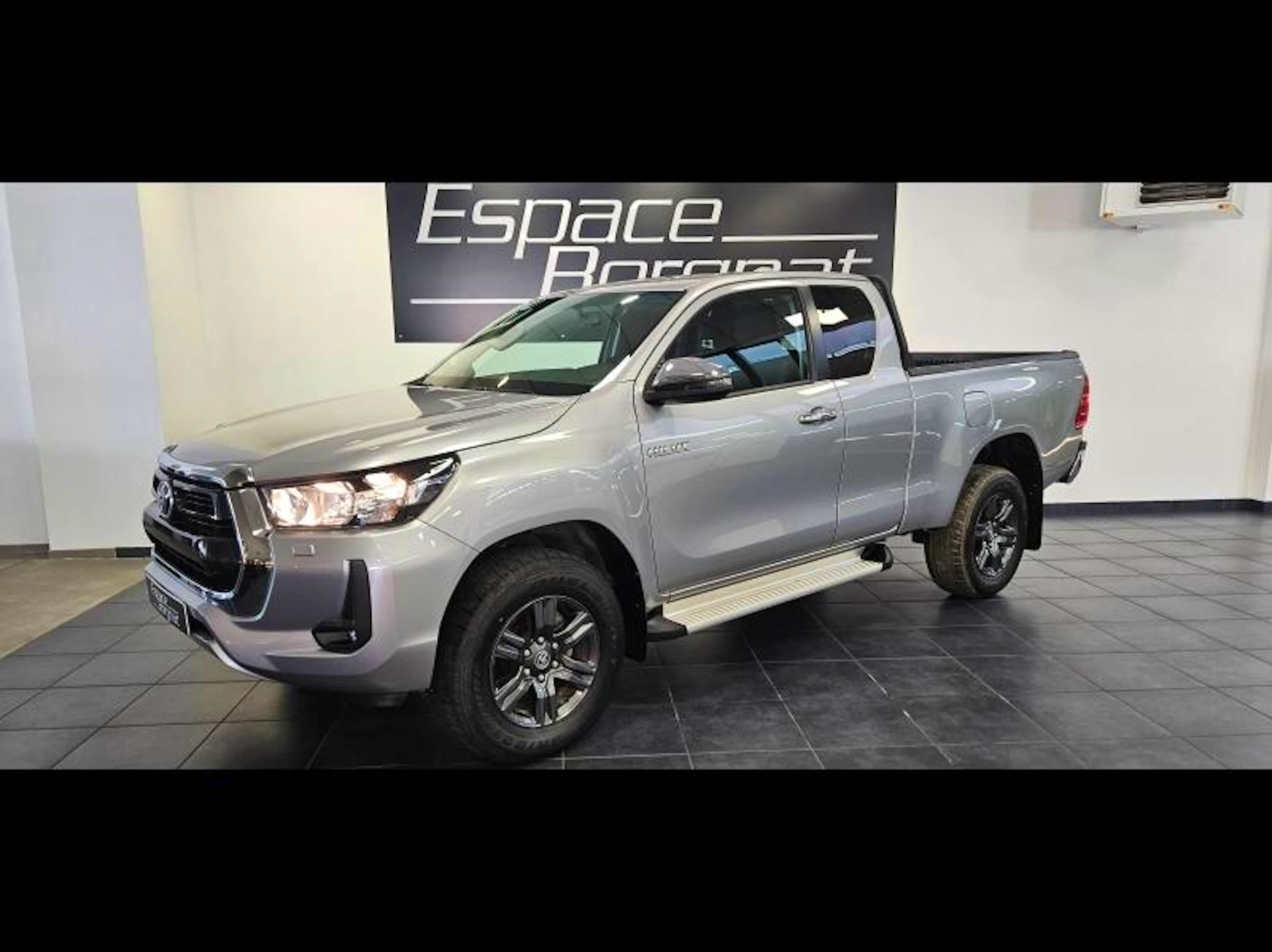 Toyota Hilux 2.4 D-4D 150ch X-Tra Cabine Légende 4WD RC23 occasion