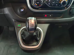 Renault Trafic  BVA/170 ch 2.0 dCi Energy Grand Confort EDC E6 //1ère main //TVA occasion - Photo 13