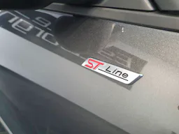 Ford Kuga 2.5 Duratec 190ch FHEV E85 BIO ETHANOL //ST-Line BVA occasion - Photo 17
