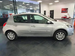 Renault Clio 1.5 dCi 75ch Expression Clim eco² 5p // Kit Distribution fait occasion - Photo 5