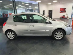 Renault Clio  1.5 dCi 75ch Expression Clim eco² 5p // Kit Distribution fait occasion - Photo 5