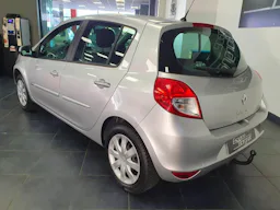 Renault Clio  1.5 dCi 75ch Expression Clim eco² 5p // Kit Distribution fait occasion - Photo 7