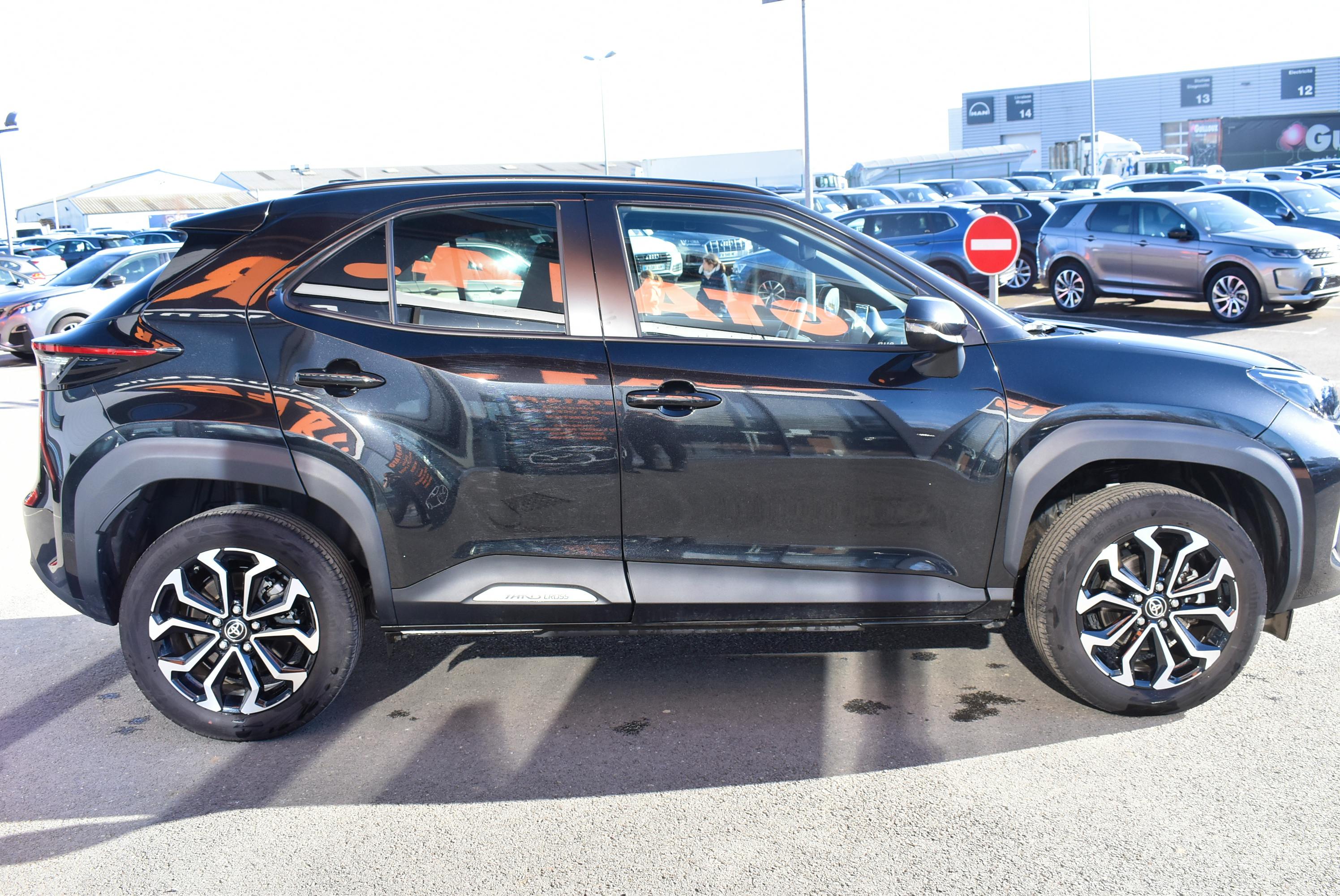 Toyota YARIS CROSS  Hybrid 116h - BV CVT (MC24)  Design occasion - Photo 4