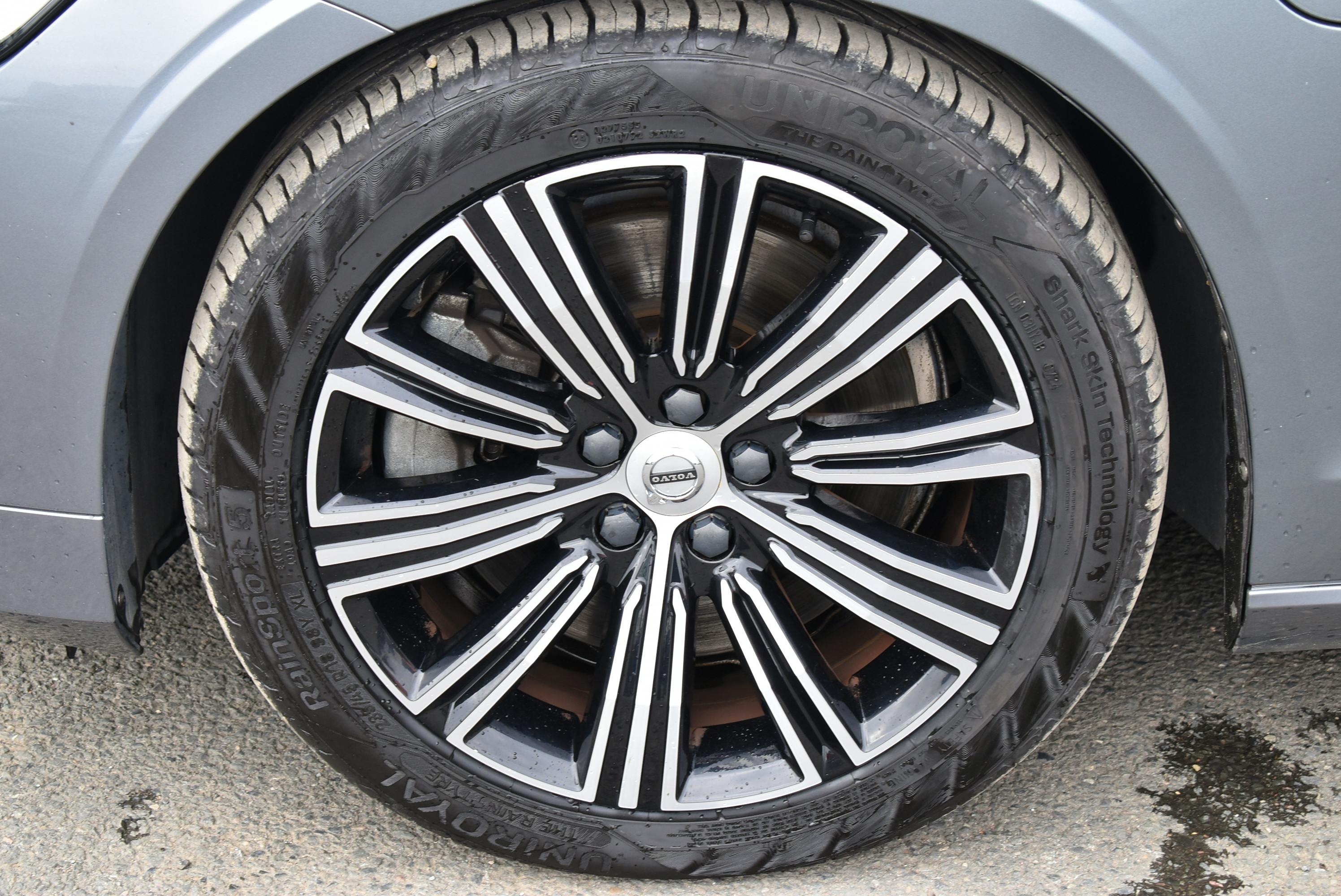 Volvo S60  T8 TWIN ENGINE 303 + 87CH INSCRIPTION FIRST EDITION GEARTRONIC 8 occasion - Photo 16