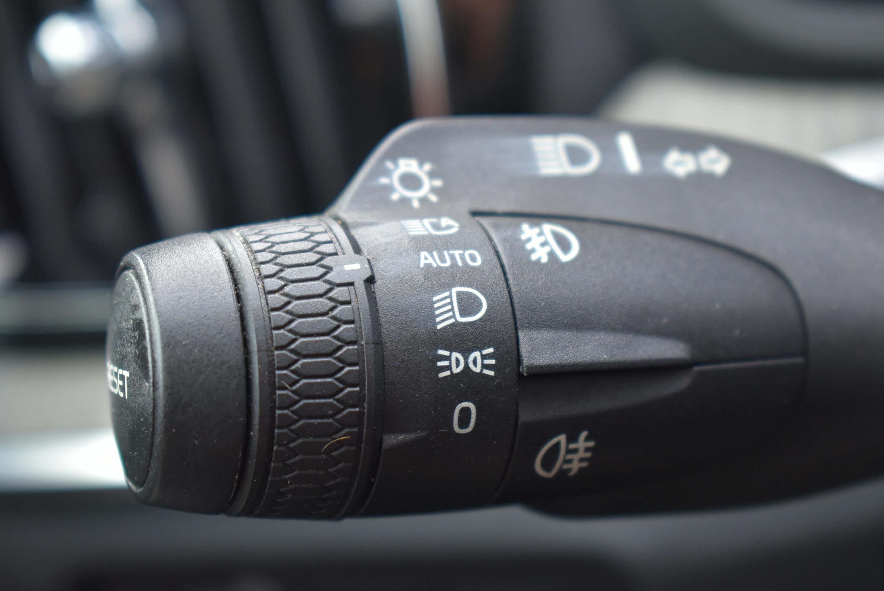 Volvo S60  T8 TWIN ENGINE 303 + 87CH INSCRIPTION FIRST EDITION GEARTRONIC 8 occasion - Photo 26