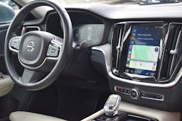 Volvo S60  T8 TWIN ENGINE 303 + 87CH INSCRIPTION FIRST EDITION GEARTRONIC 8 occasion - Photo 6