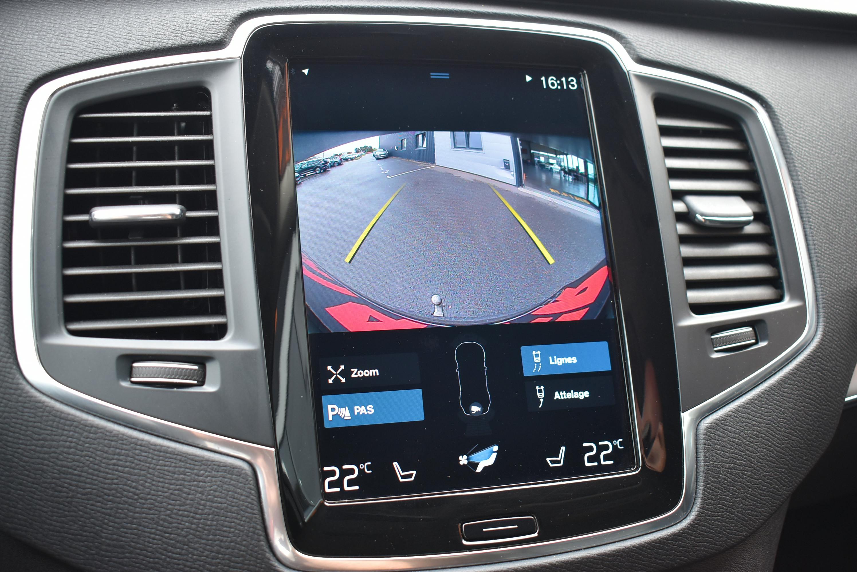 Volvo XC90  T8 AWD 303 + 87CH MOMENTUM GEARTRONIC occasion - Photo 13