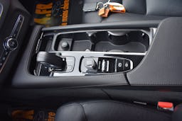 Volvo XC90  T8 AWD 303 + 87CH MOMENTUM GEARTRONIC occasion - Photo 14