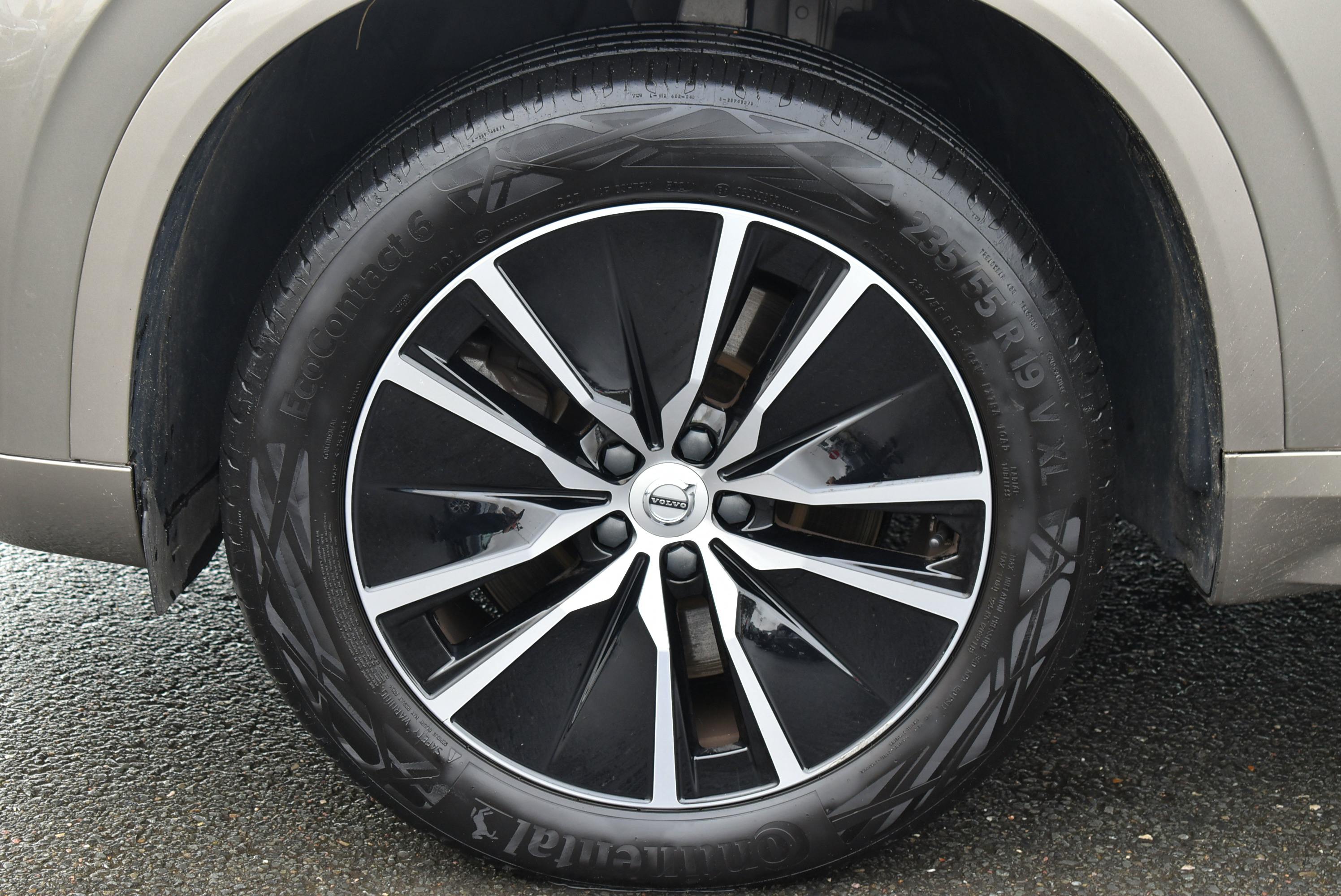 Volvo XC90  T8 AWD 303 + 87CH MOMENTUM GEARTRONIC occasion - Photo 16