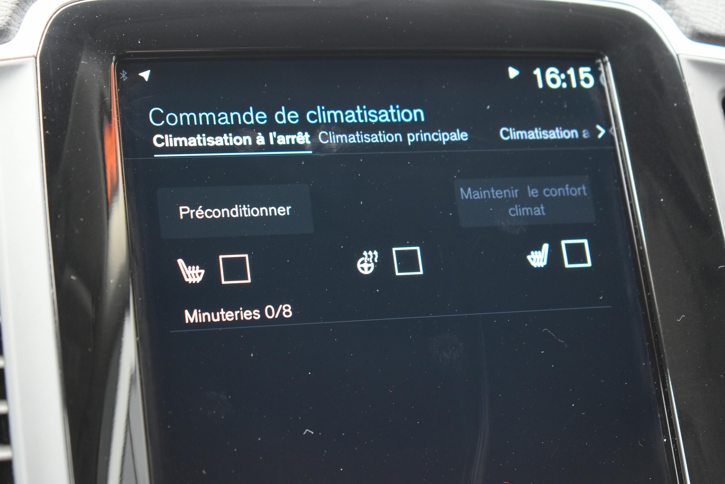 Volvo XC90  T8 AWD 303 + 87CH MOMENTUM GEARTRONIC occasion - Photo 32
