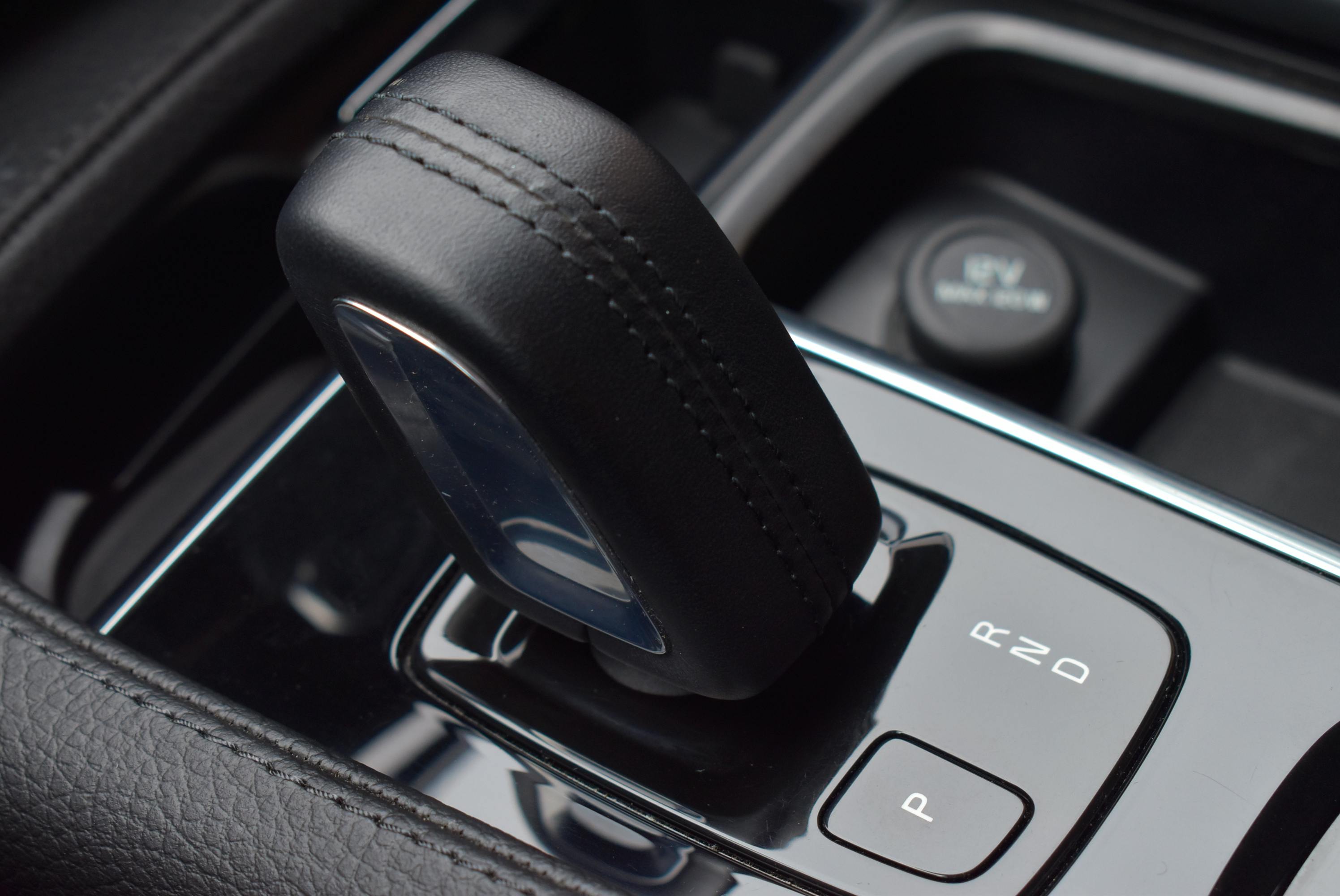 Volvo XC90  T8 AWD 303 + 87CH MOMENTUM GEARTRONIC occasion - Photo 33
