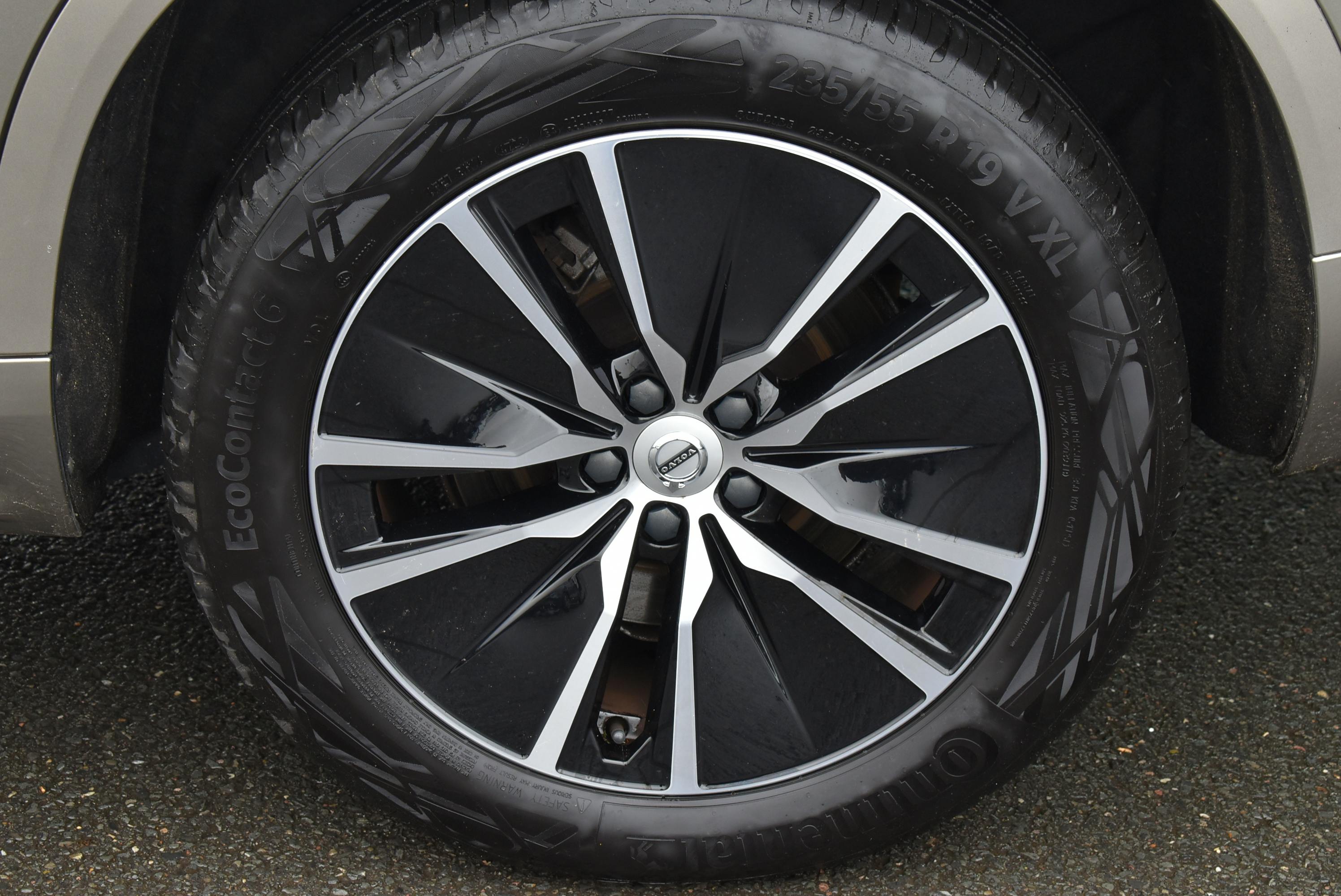 Volvo XC90  T8 AWD 303 + 87CH MOMENTUM GEARTRONIC occasion - Photo 38