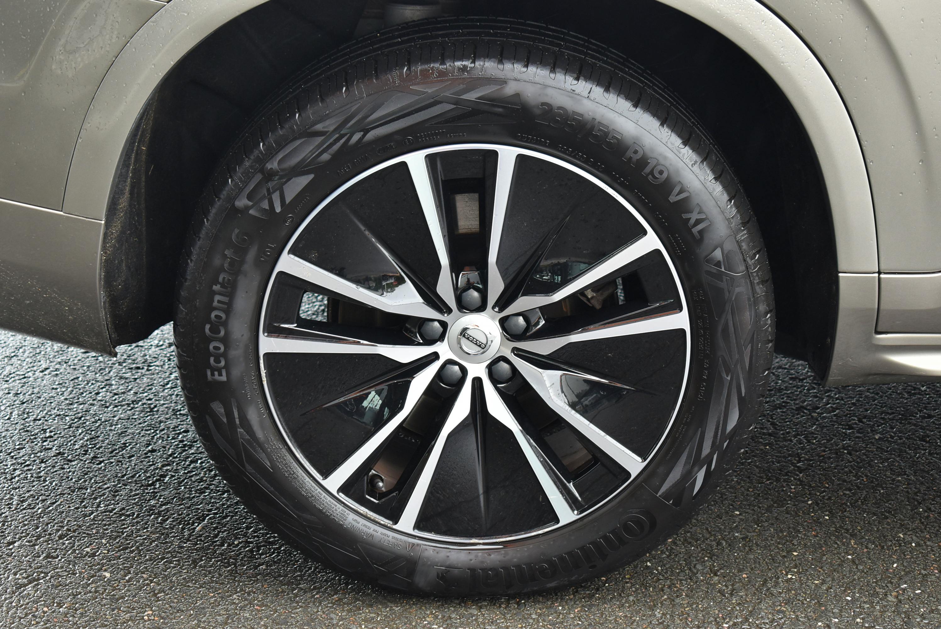 Volvo XC90  T8 AWD 303 + 87CH MOMENTUM GEARTRONIC occasion - Photo 40