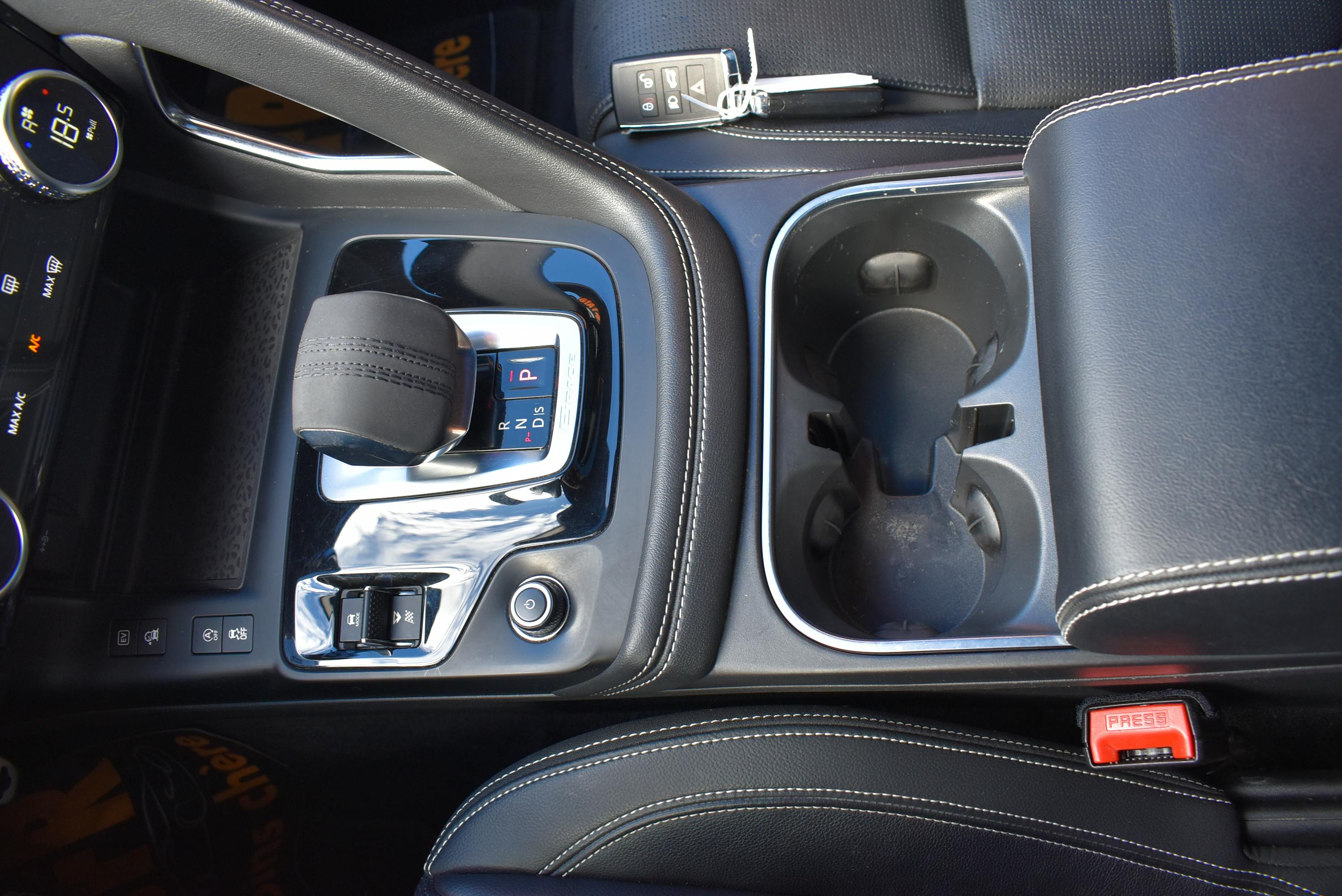 Jaguar E-Pace  P300E PHEV R-DYNAMIC SE BVA AWD occasion - Photo 14