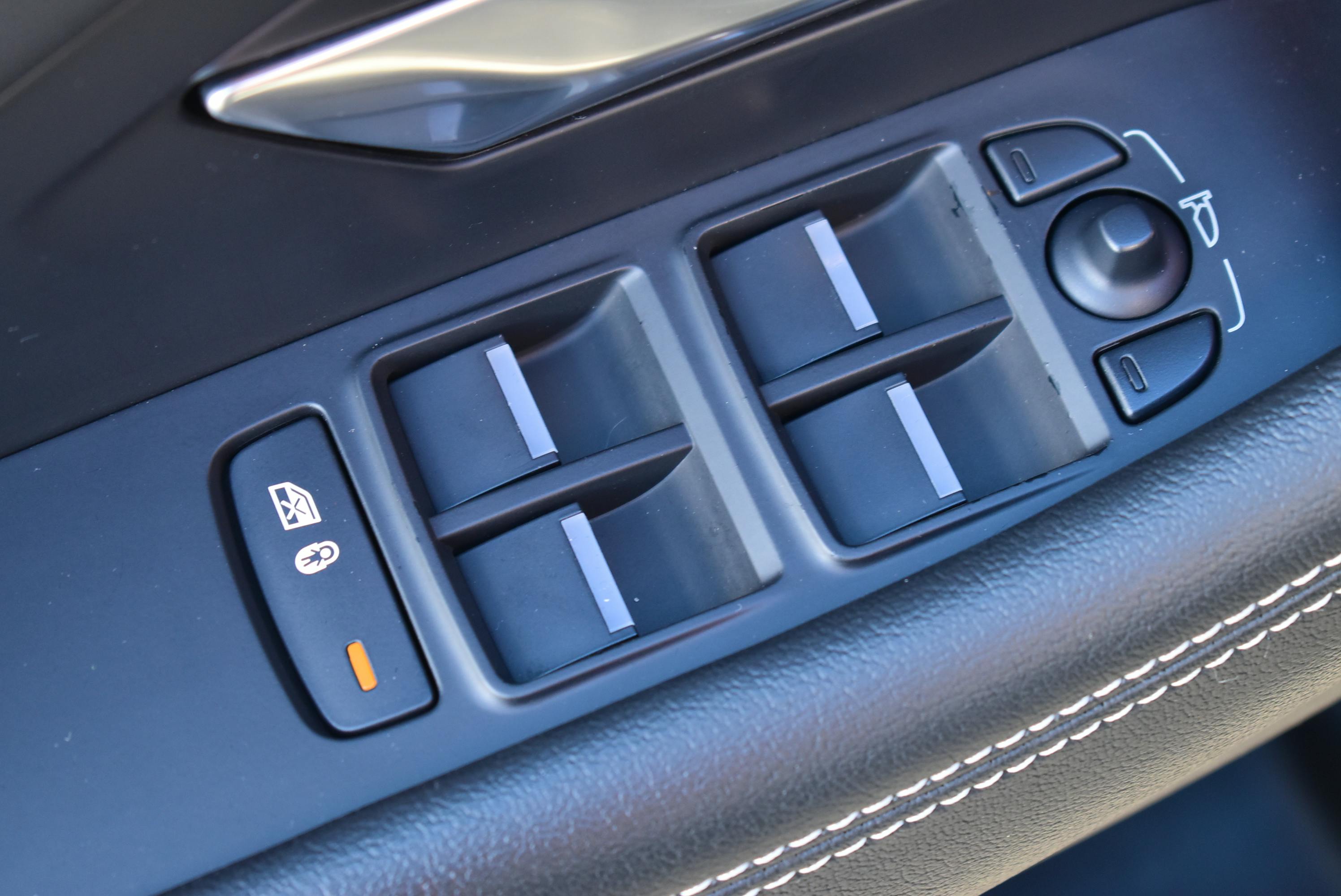 Jaguar E-Pace  P300E PHEV R-DYNAMIC SE BVA AWD occasion - Photo 21