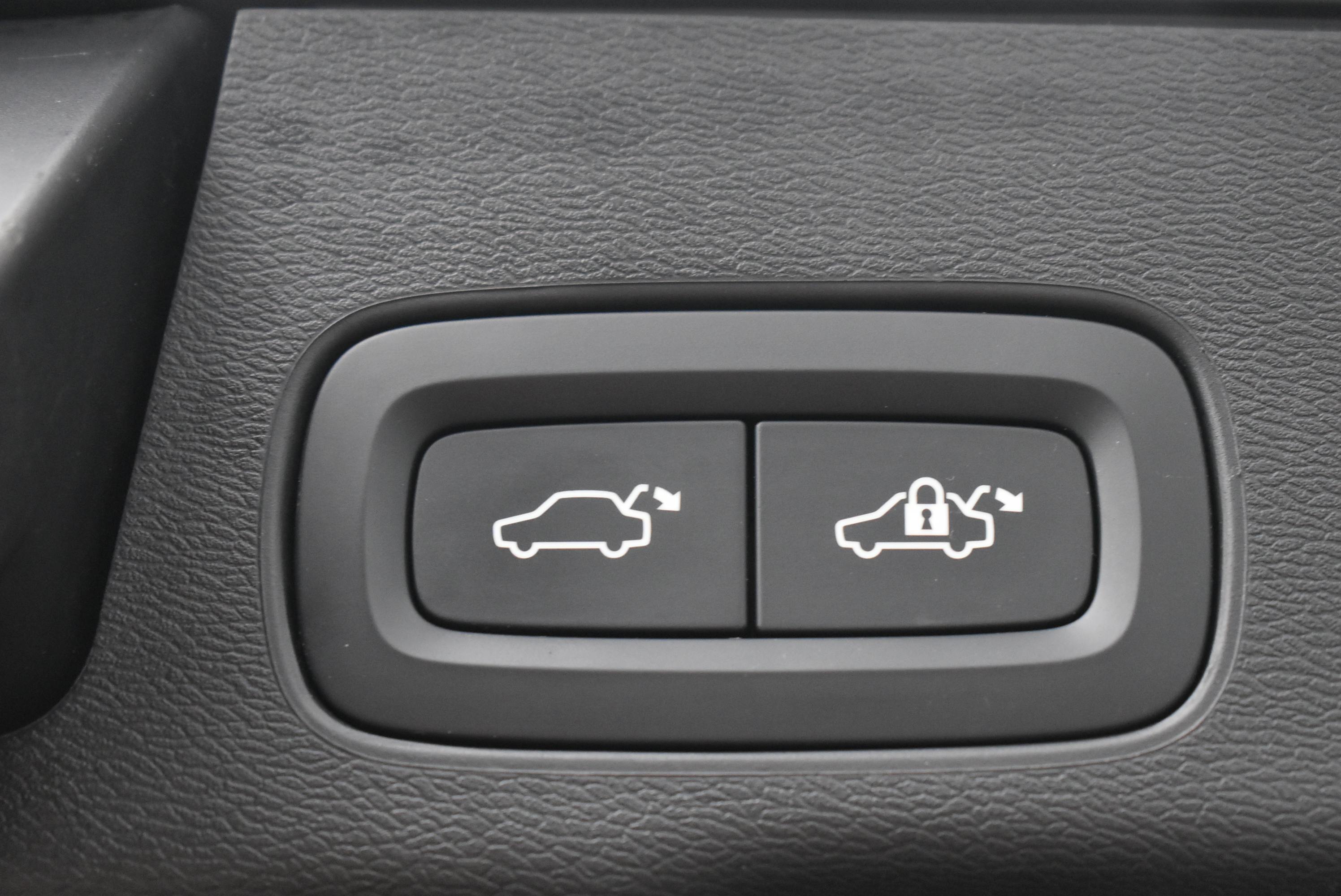 Volvo XC60  T8 TWIN ENGINE 303 + 87CH BUSINESS EXECUTIVE GEARTRONIC occasion - Photo 10