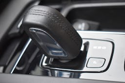 Volvo XC60  T8 TWIN ENGINE 303 + 87CH BUSINESS EXECUTIVE GEARTRONIC occasion - Photo 33
