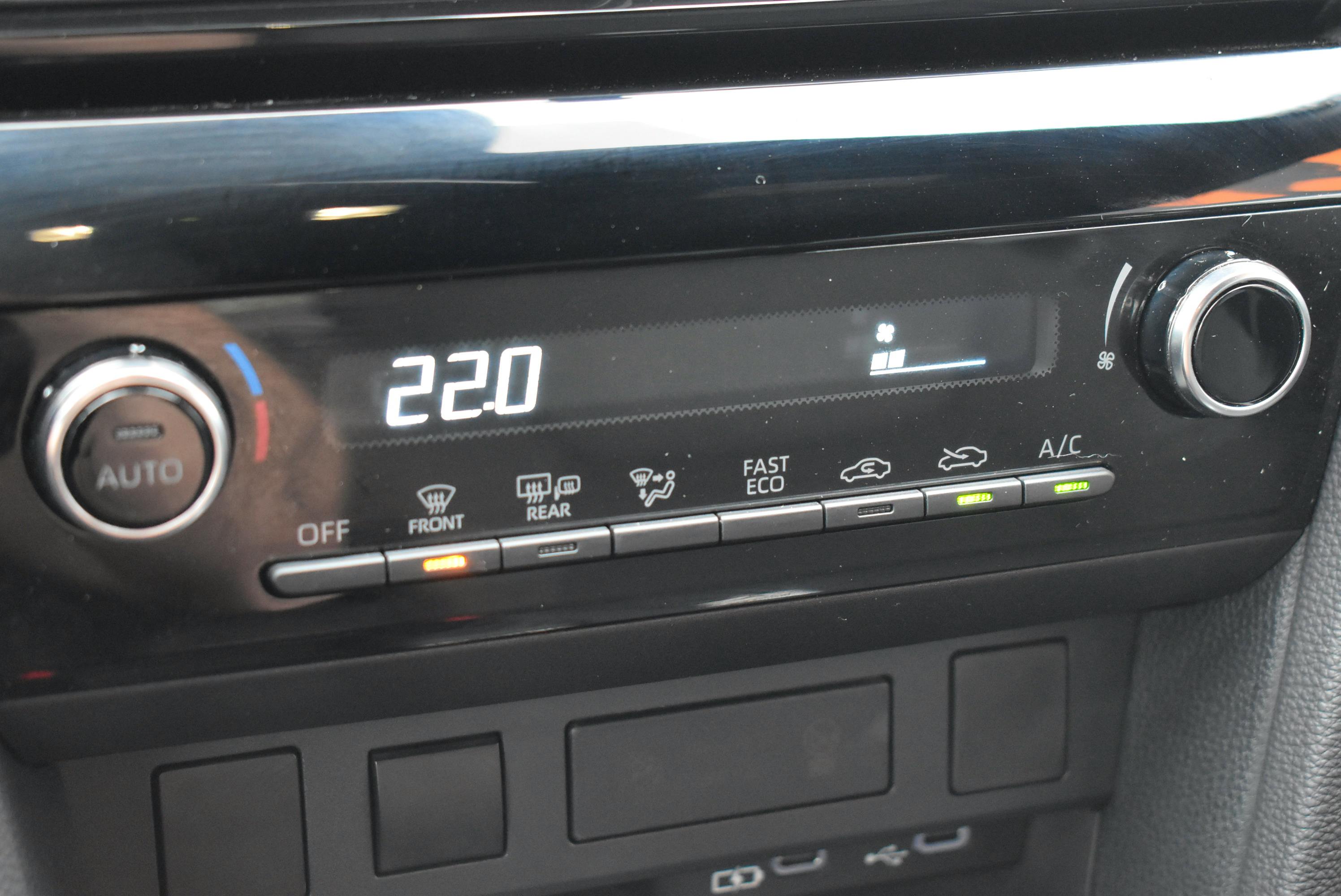 Toyota YARIS CROSS  116H DESIGN MC24 occasion - Photo 13
