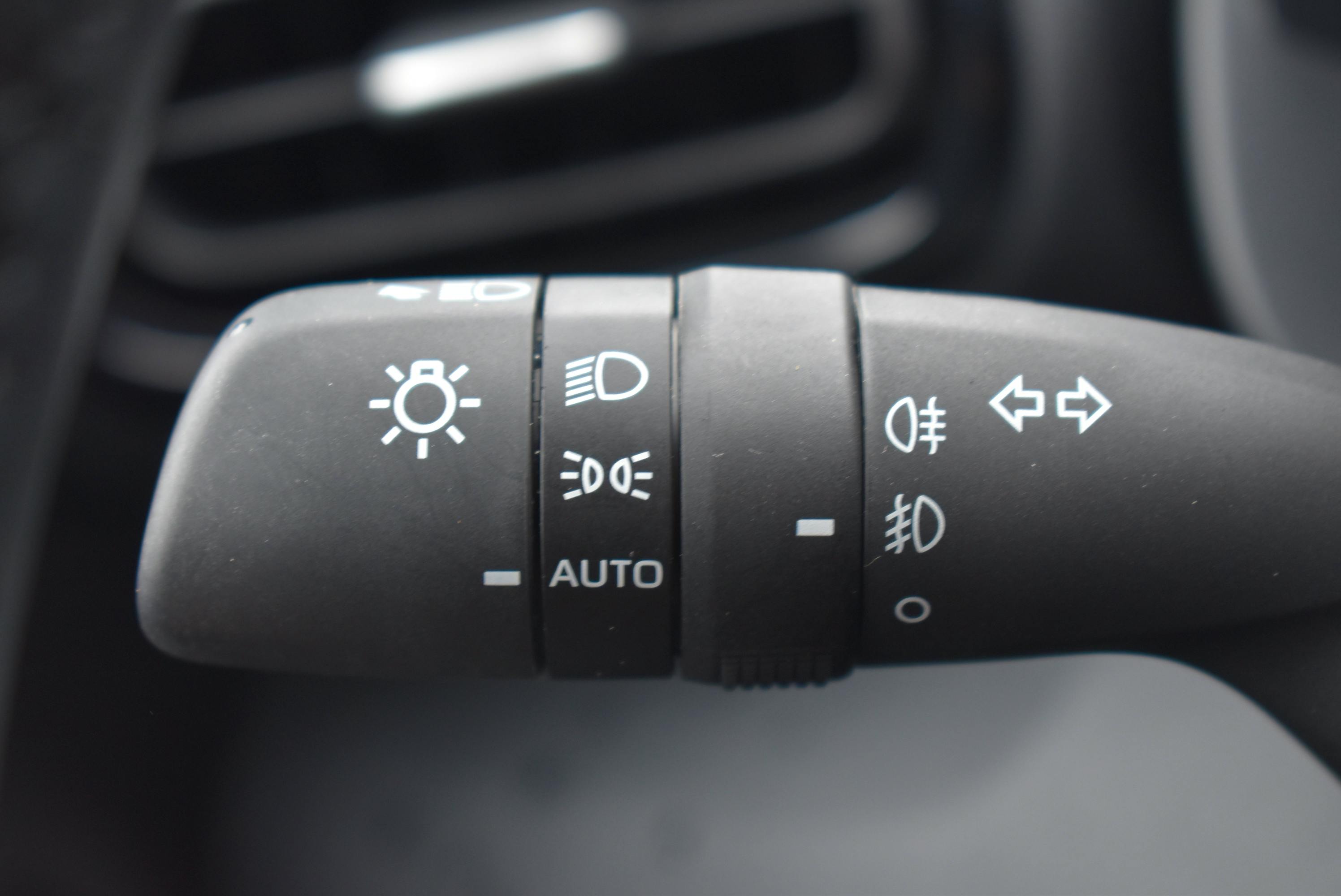 Toyota YARIS CROSS  116H DESIGN MC24 occasion - Photo 23