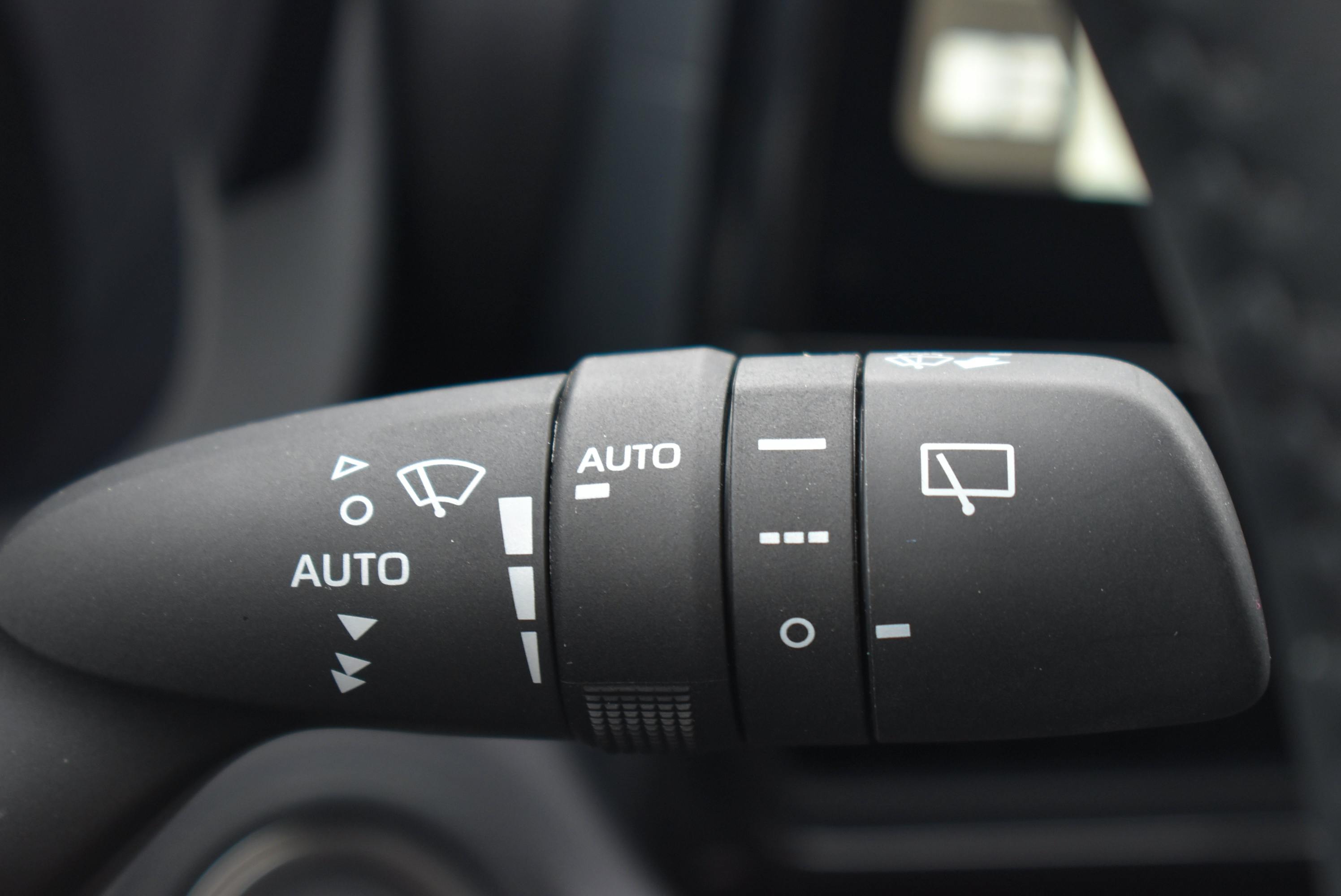 Toyota YARIS CROSS  116H DESIGN MC24 occasion - Photo 24