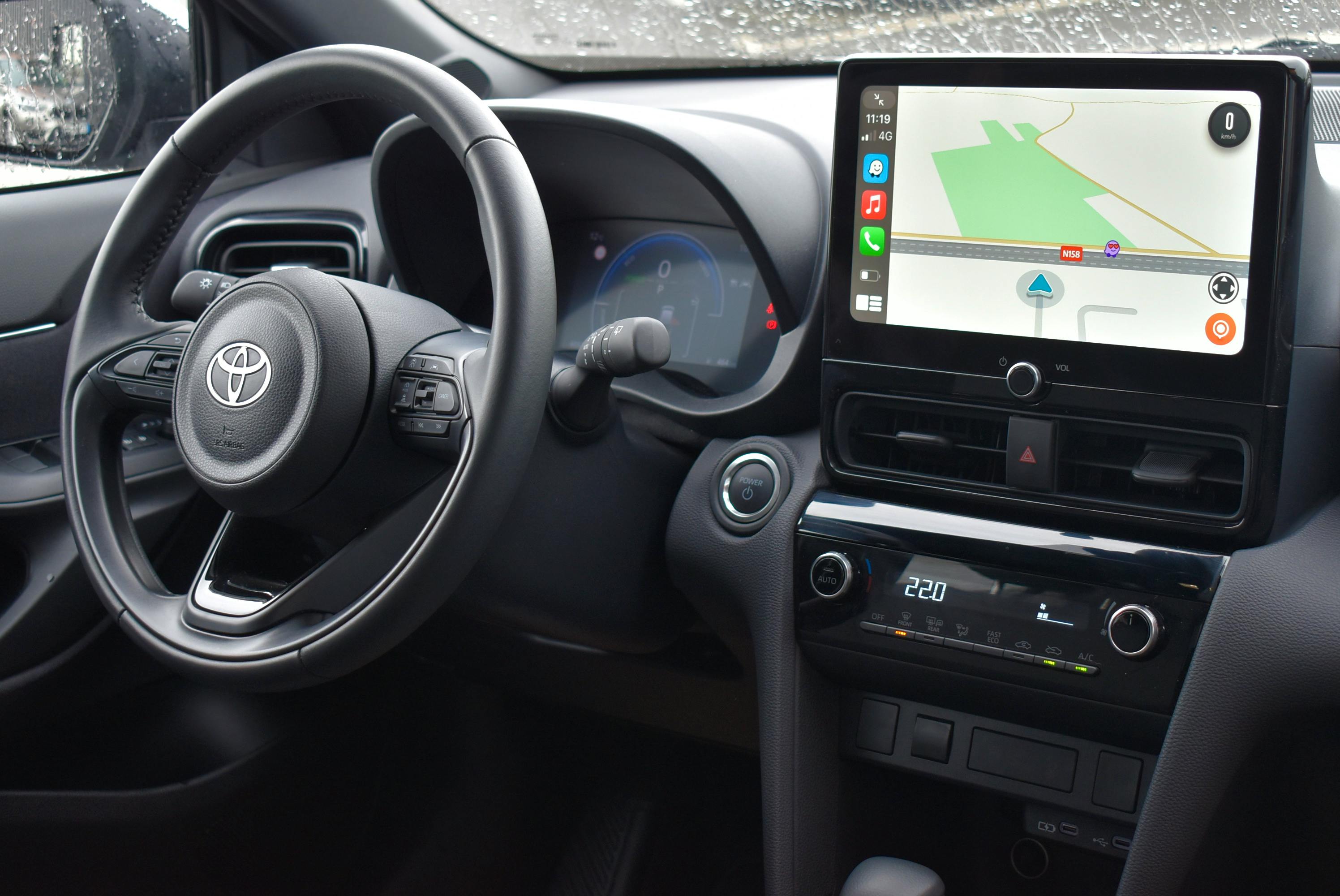 Toyota YARIS CROSS  116H DESIGN MC24 occasion - Photo 6