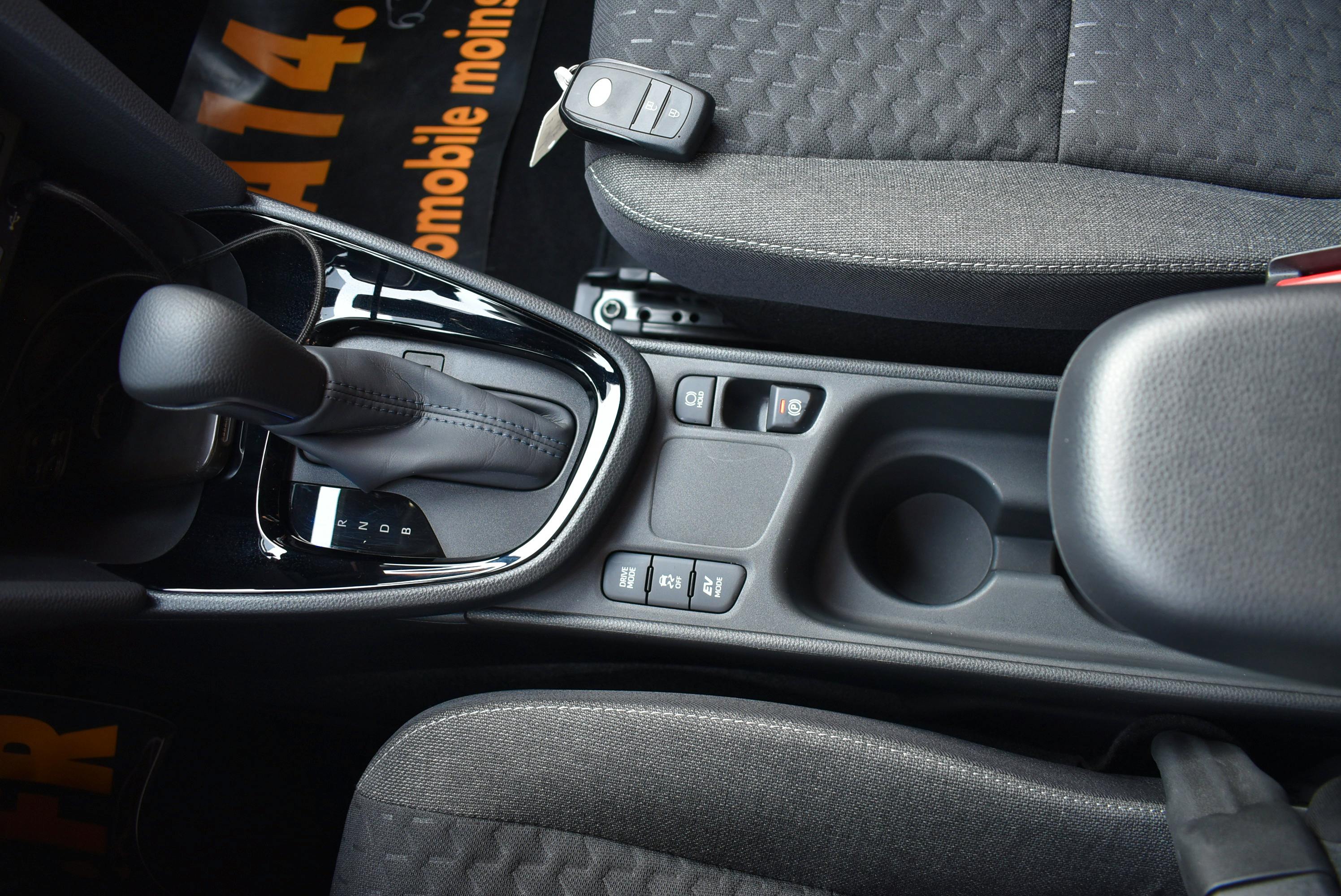Toyota YARIS CROSS  116H DESIGN MC24 occasion - Photo 14