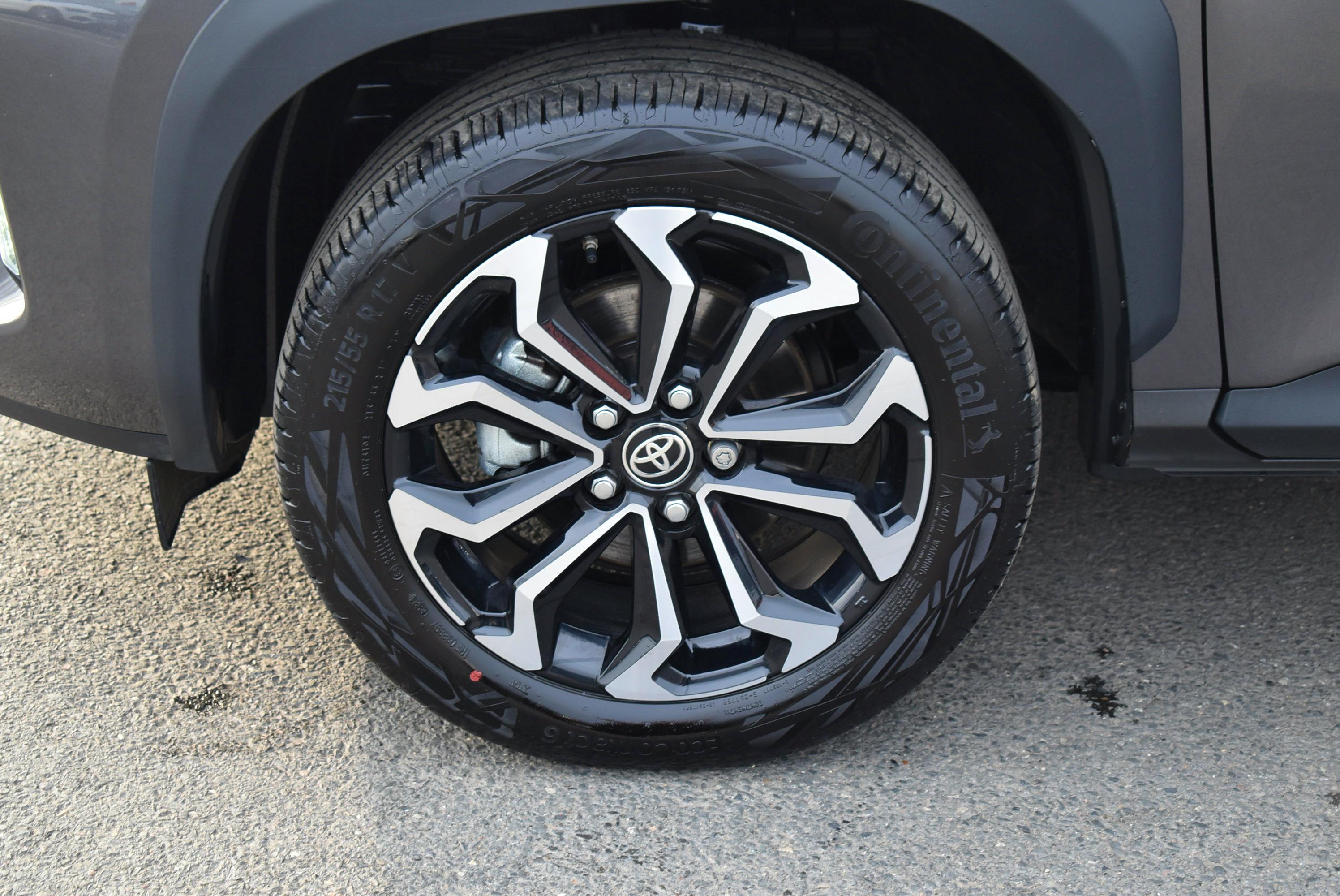 Toyota YARIS CROSS  116H DESIGN MC24 occasion - Photo 16