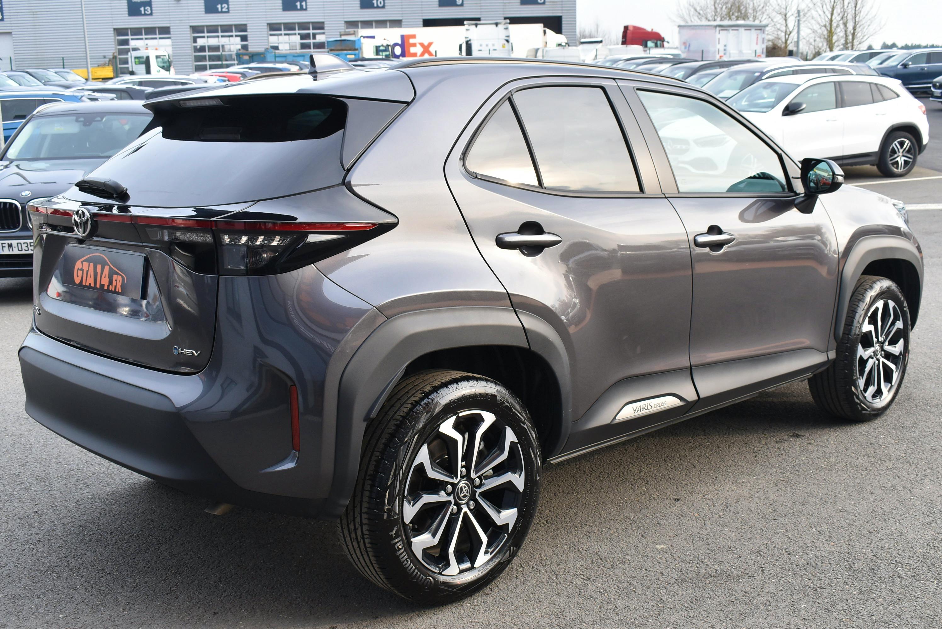 Toyota YARIS CROSS  116H DESIGN MC24 occasion - Photo 2