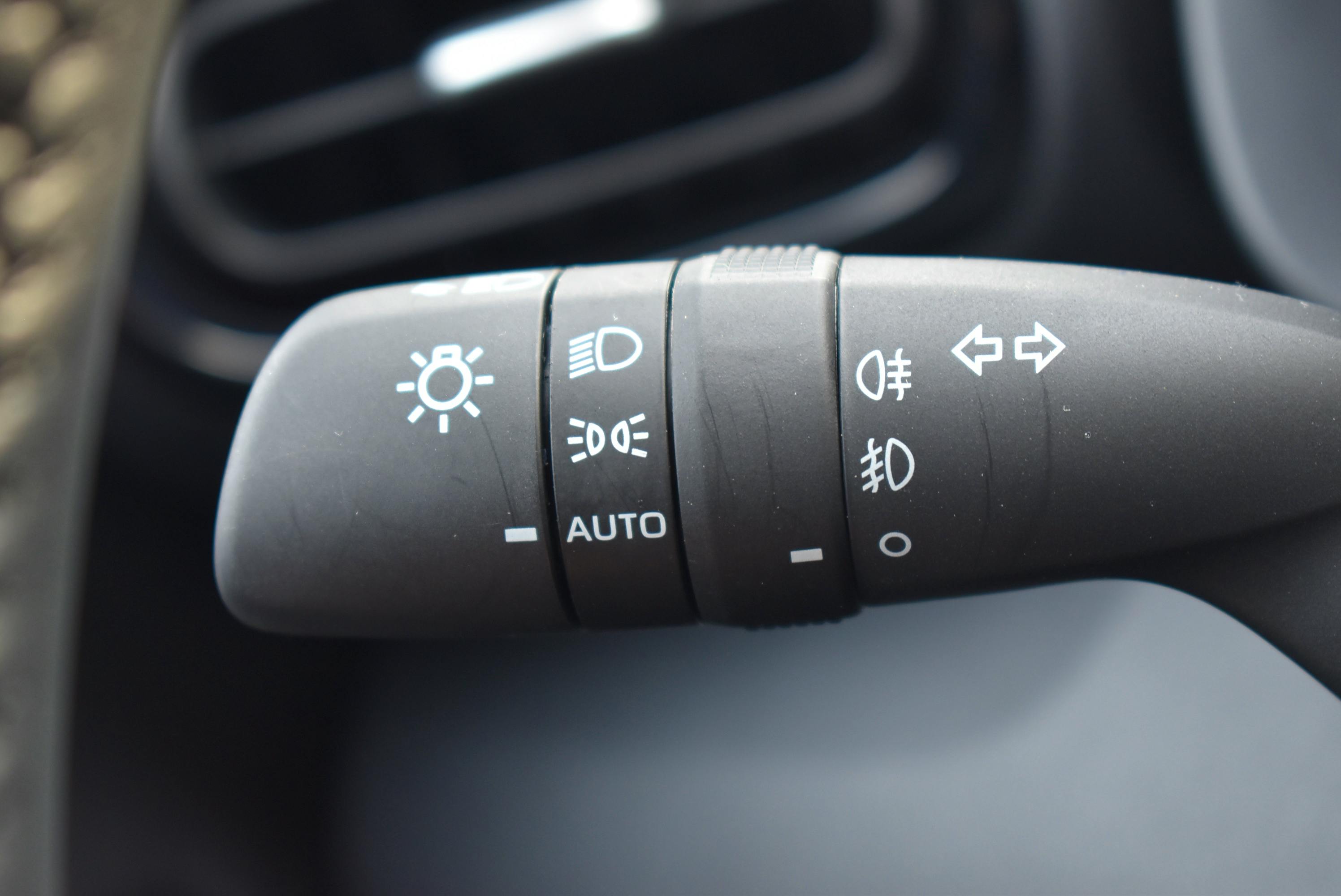 Toyota YARIS CROSS  116H DESIGN MC24 occasion - Photo 23