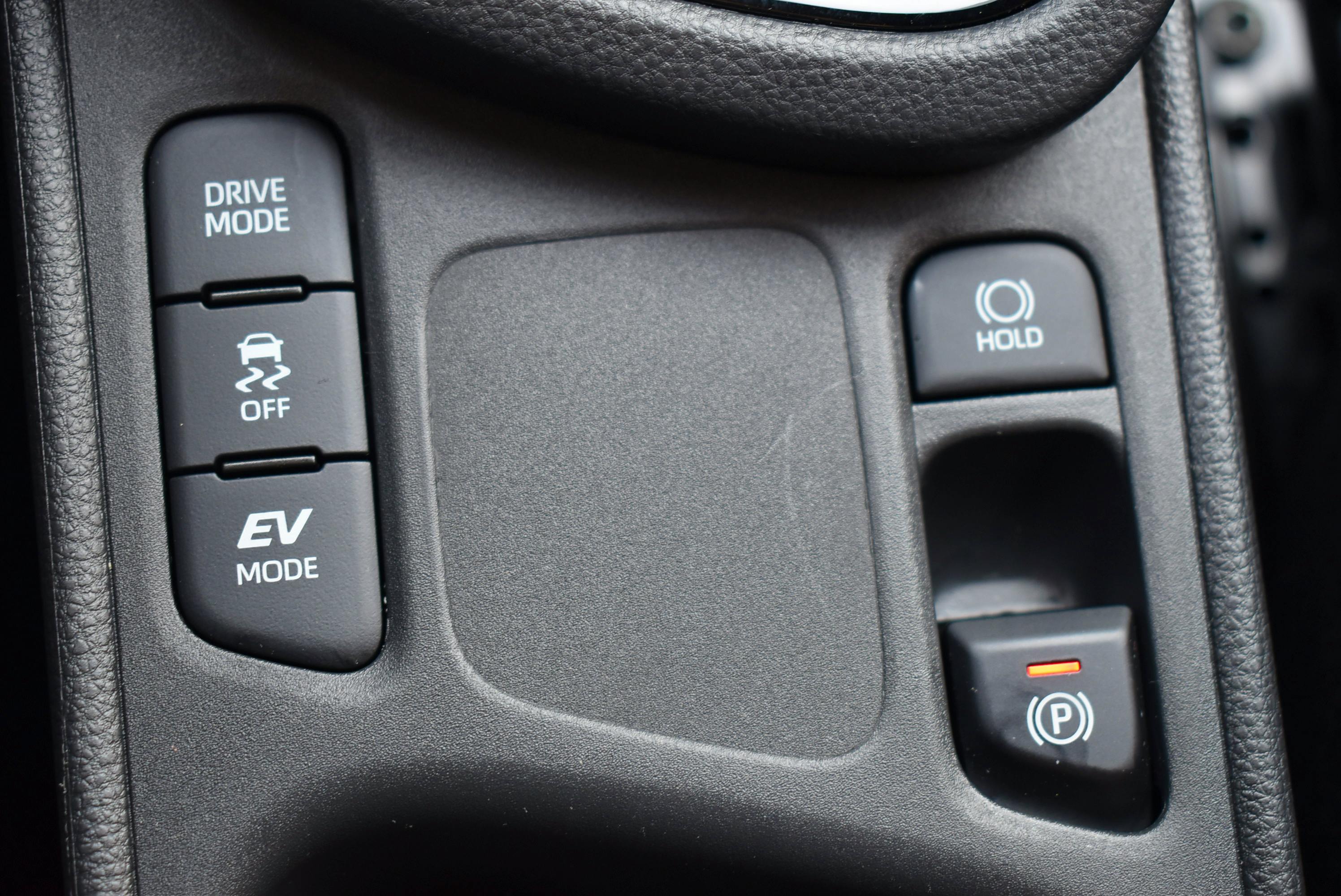 Toyota YARIS CROSS  116H DESIGN MC24 occasion - Photo 28