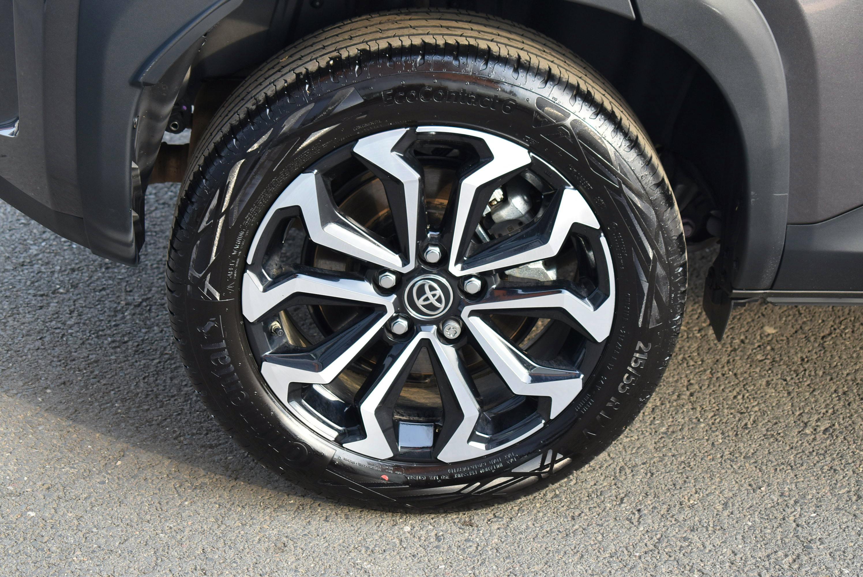 Toyota YARIS CROSS  116H DESIGN MC24 occasion - Photo 34