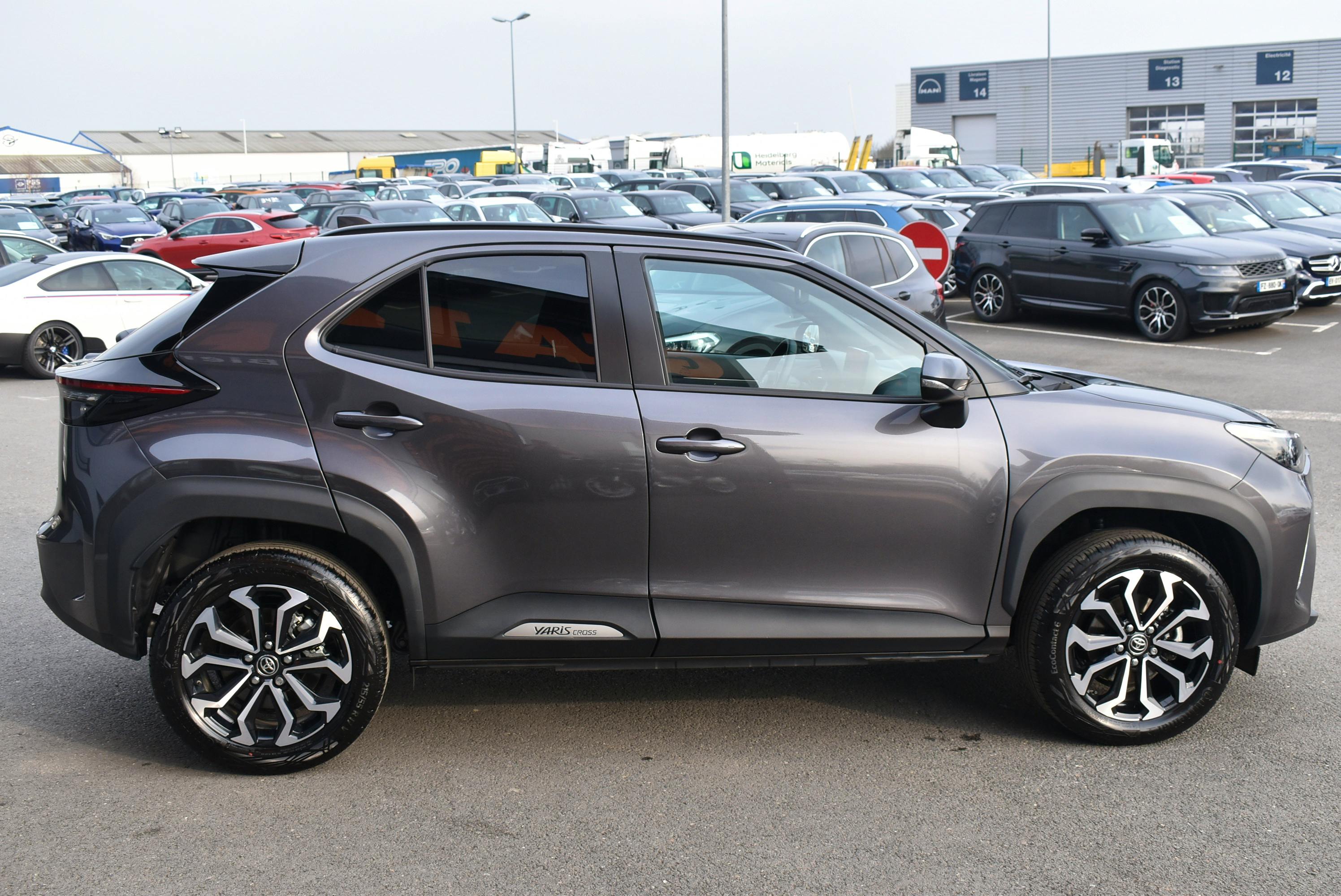 Toyota YARIS CROSS  116H DESIGN MC24 occasion - Photo 4